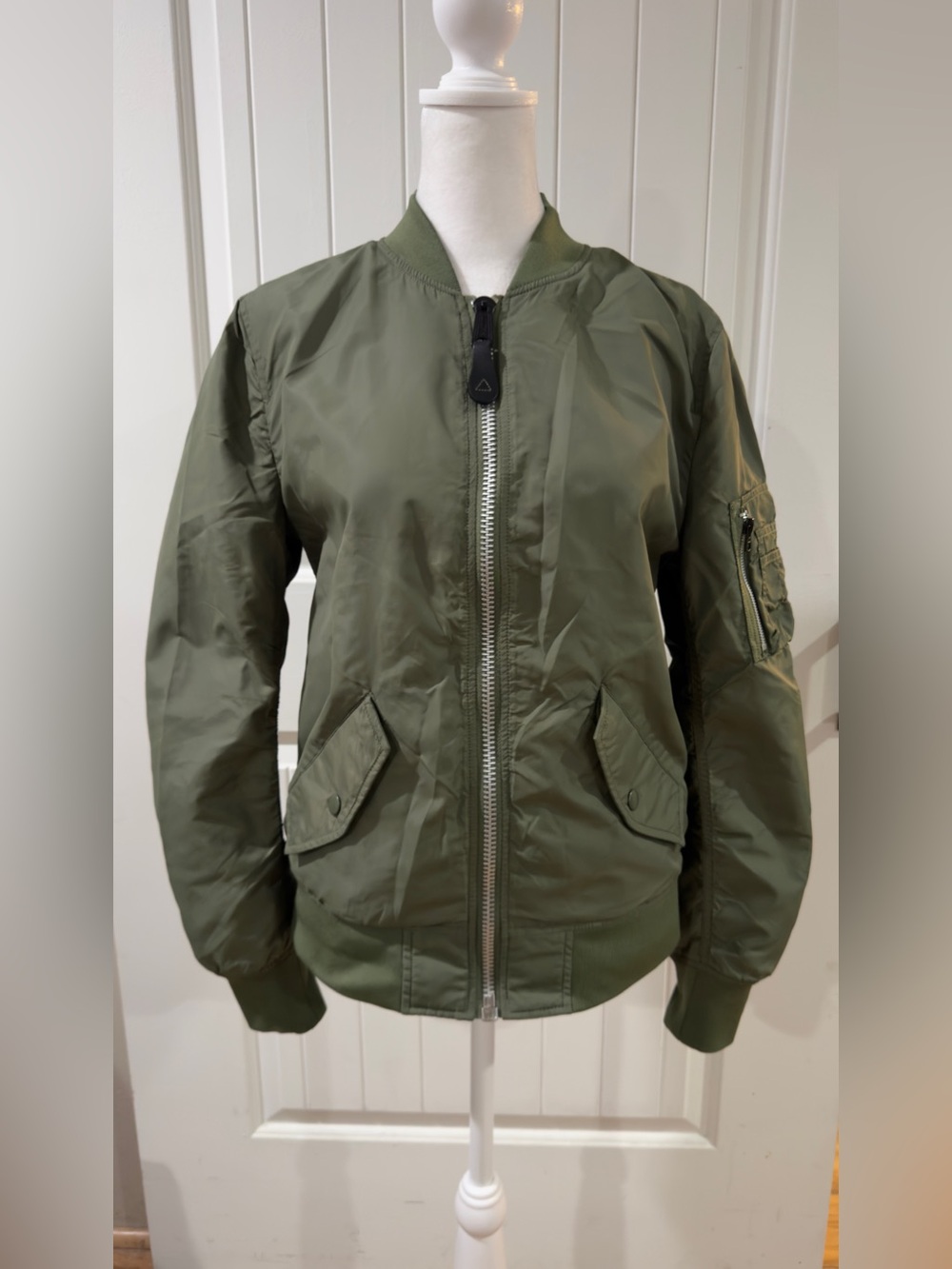 Alpha Industries Women’s MA-1 Bomber Jacket Olive Green Size S Flight Jacket